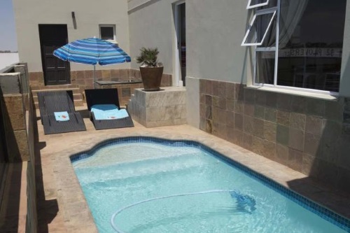 Atlantic Villa Guest House zwembadje